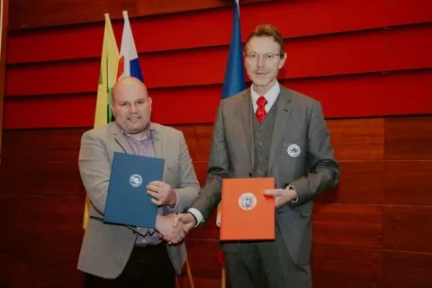 Memorandum of co-operation signed between the Slovak Fire Sport Association and the Czech Fire Sport Union